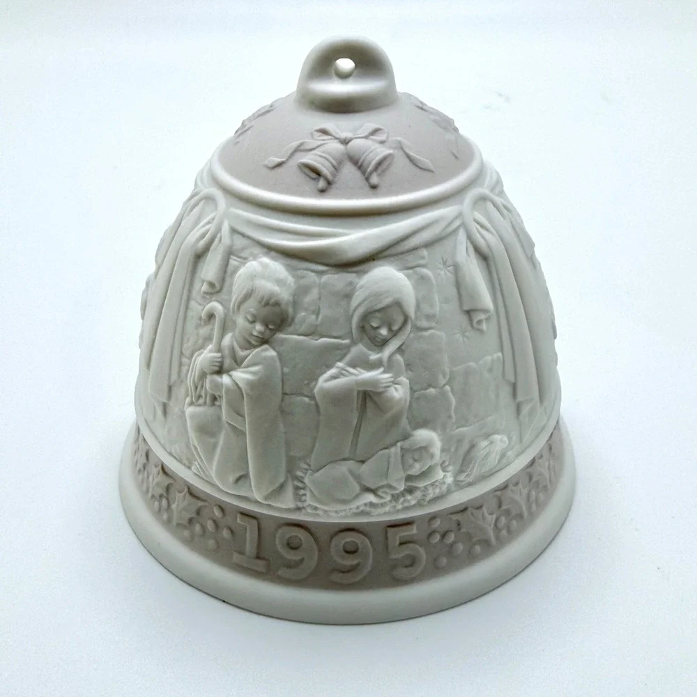 Vintage Lladro 1995 Nativity Scene Ornament‎ Porcelain White Spain Religious